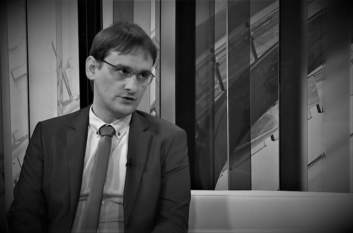 Intervju/ Marko Vučetić, nezavisni zastupnik i filozof: Naše glasno pleme se upire da zločince heroizira i da ih učini svetima i bogatima… a intelektualci, osim pojedinaca, meditativno šute…