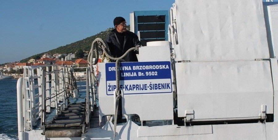 Broč - brza brodska linija Šibenik - Kaprije - Žirje