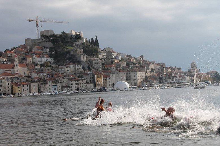 Novogodišnje kupanje na Banju 096