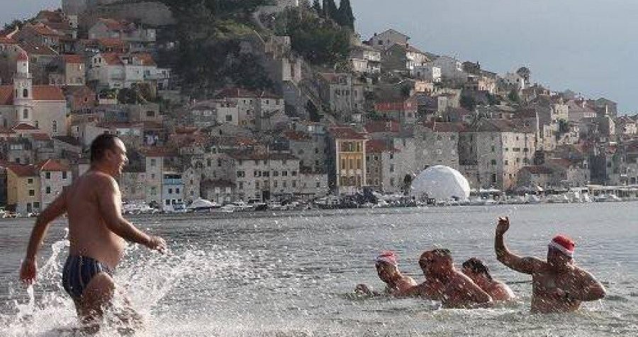 Rekord je oboren: 14 kupača se jutros okupalo na Banju