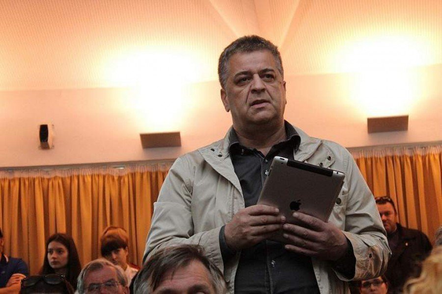 Miroslav Jeličić Purko na tribini u knjižnici (Foto: H. Pavić)