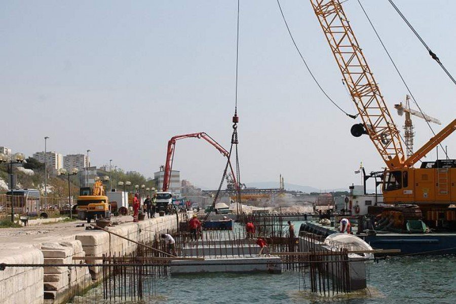 Radovi na gatu Vrulje (Foto H. Pavić) (1)