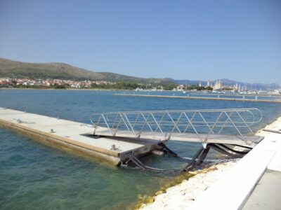 Danko Končar u Brodotrogiru izgradio servisnu marinu “Trogir” u koju su ugrađeni pontoni šibenskog Marinetek NCP-a