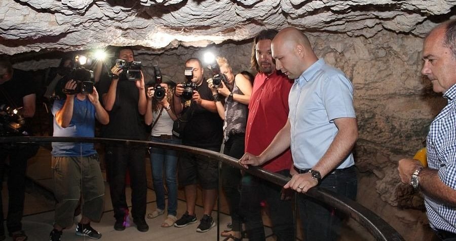 Ministar u špilji: Oziđana pećina, apartman s pogledom na Krku otprije 7.000 godina