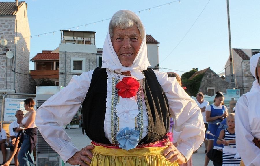 Regata u ženskom veslanju - Krapanj 2014. (Foto H. Pavić) (3)