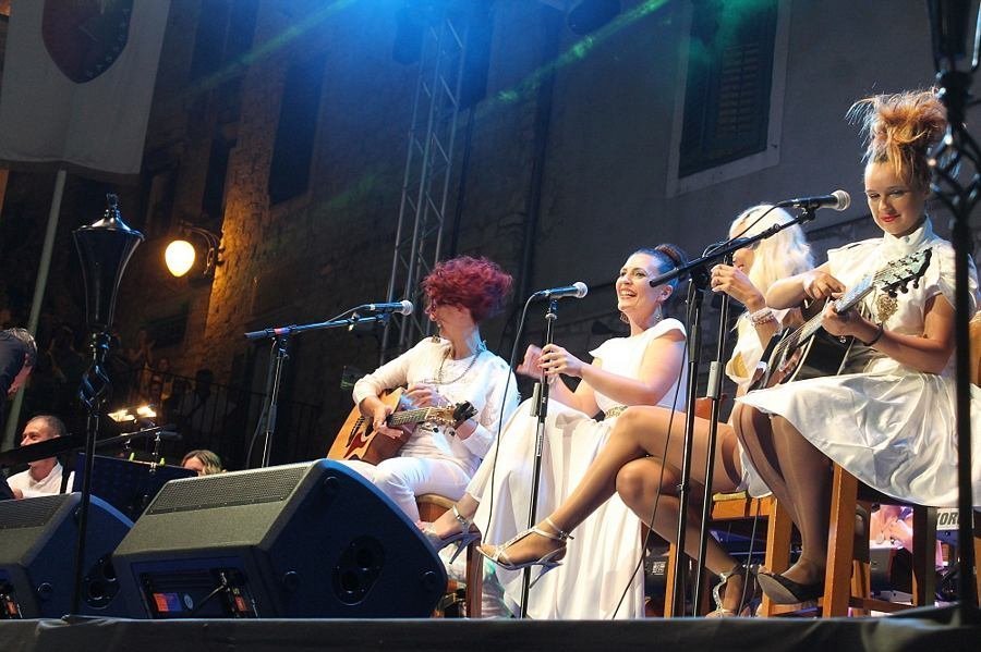 Večeri dalmatinske šansone u Šibeniku (Foto H. Pavić) (23)