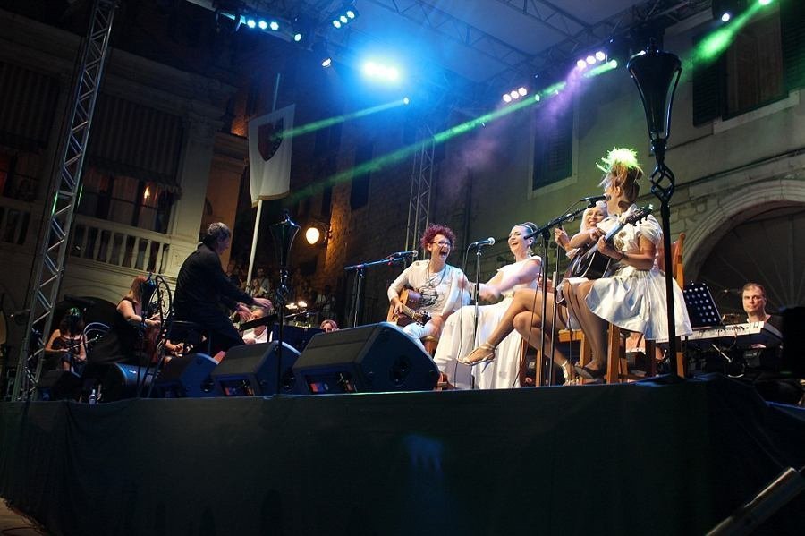 Večeri dalmatinske šansone u Šibeniku (Foto H. Pavić) (7)