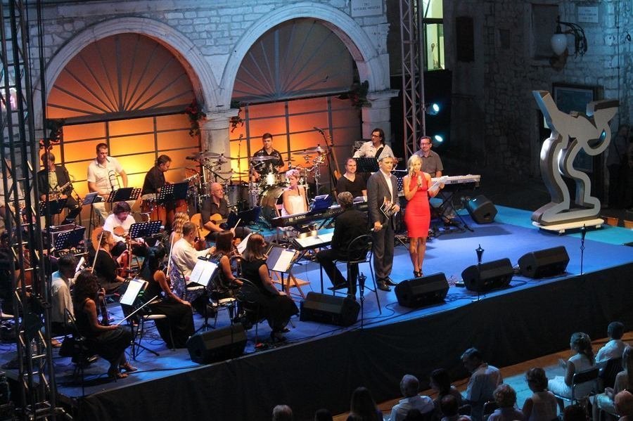 Večeri dalmatinske šansone u Šibeniku (Foto H. Pavić) (9)