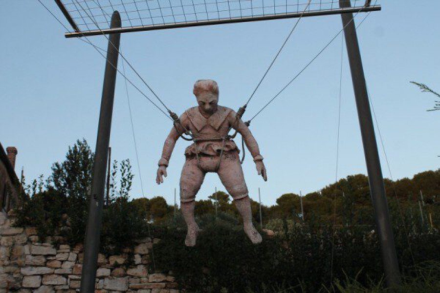 Padobranac u Prviću, u čast Faustu Vrančiću (Foto: Hrvoslav Pavić)