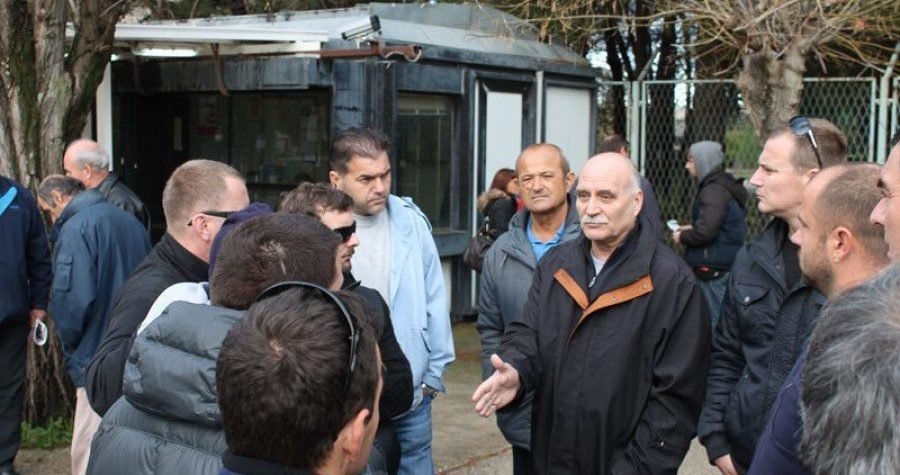 Radnici TLM-a dobili plaće: Lanci s porte pali, a kad će Uprava, ne zna se…