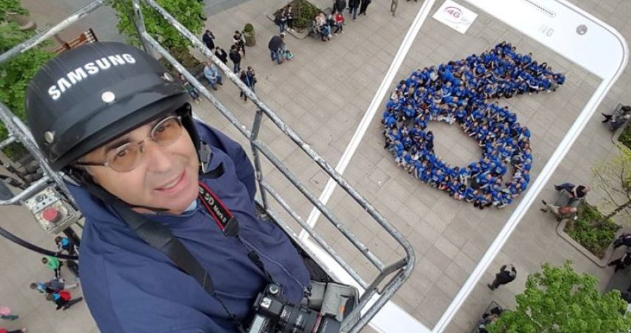 Strikomanovih 25 godina Milenijske fotografije i priča o jednoj osobitoj: Zvono ljubavi Tijata…