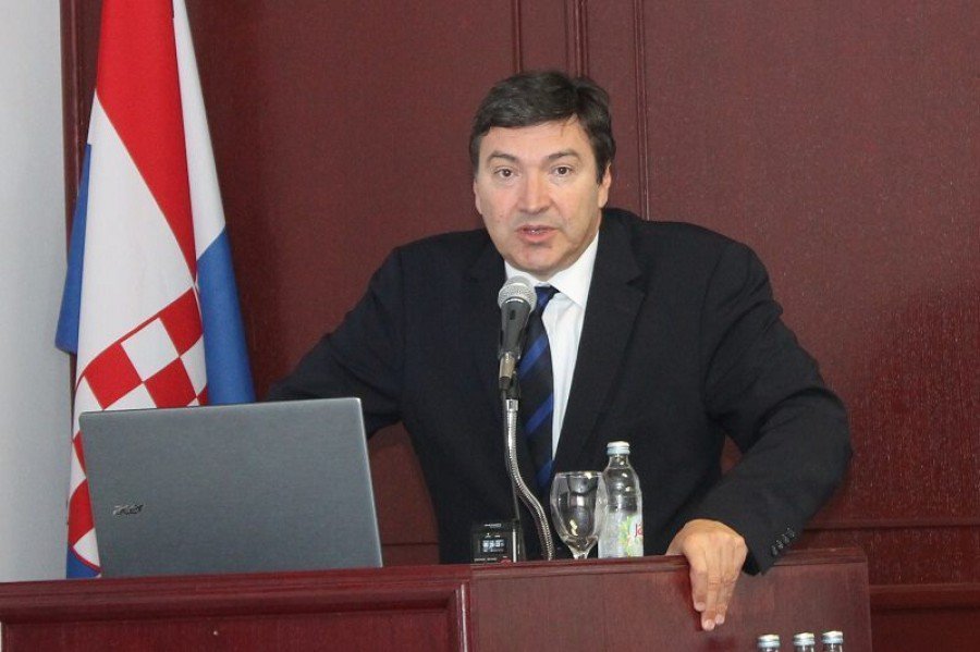 Ministar Mornar govori na proslavi obljetnice Veleučilišta (Foto: H. Pavić) 