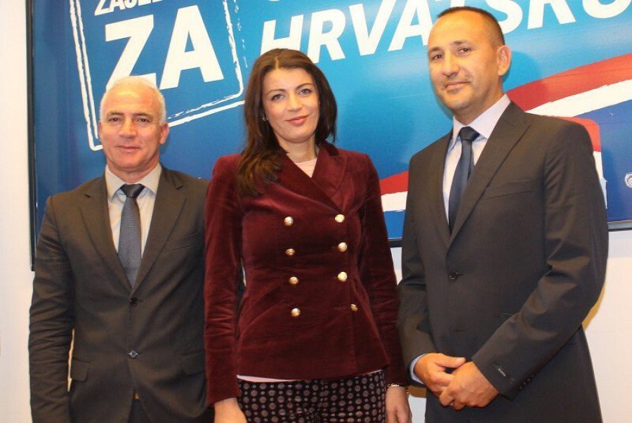 Važno je predstaviti se: Goran Pauk, Josipa Rimac i Hrvoje Zekanović (Foto: Tris/H. Pavić)