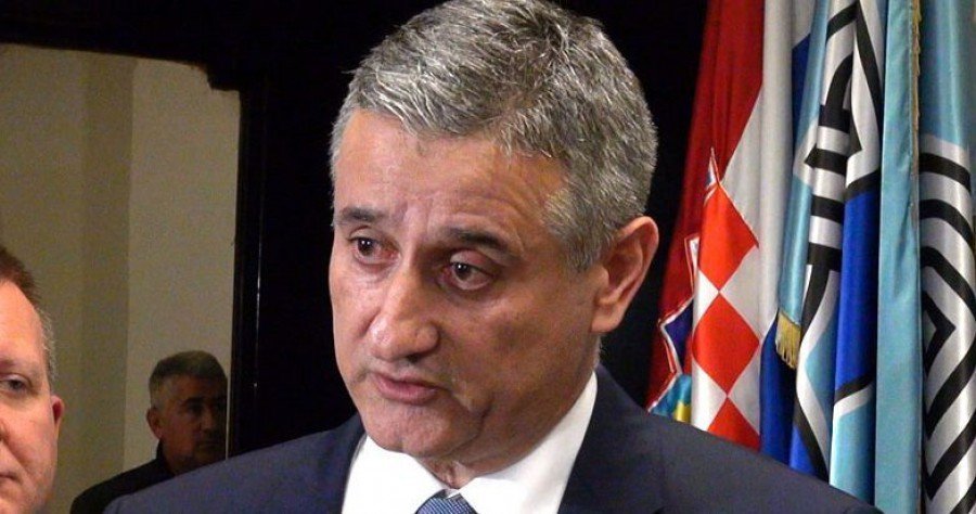 Tomislav Karamarko nakon današnje sjednice Predsjeedništva i Nacionalnog vijeća (Foto HDZ)