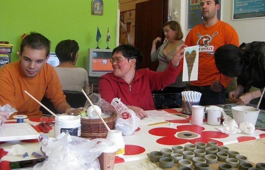 Kamenčići u staroj garaži (Foto Kamenčići) 