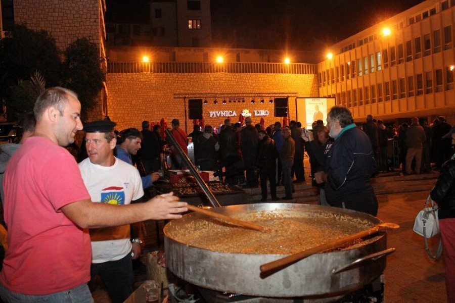 Stipe Petrina - predizborni skup Mosta (Foto H. Pavić) (6)