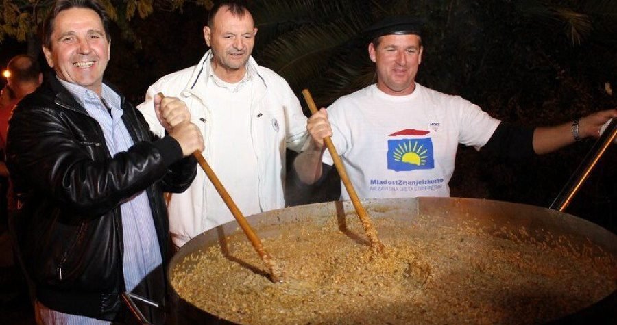 Predizborni skup Stipe Petrine i Mosta: ‘Pojava nezavisnih lista bio je krik očajnika’