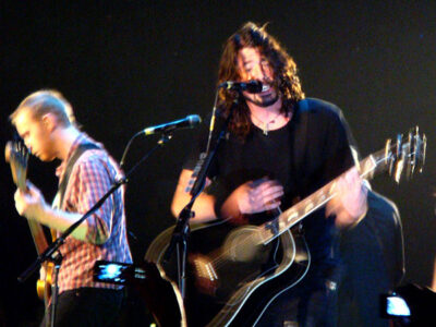 Foo Fighters (Wikipedia)