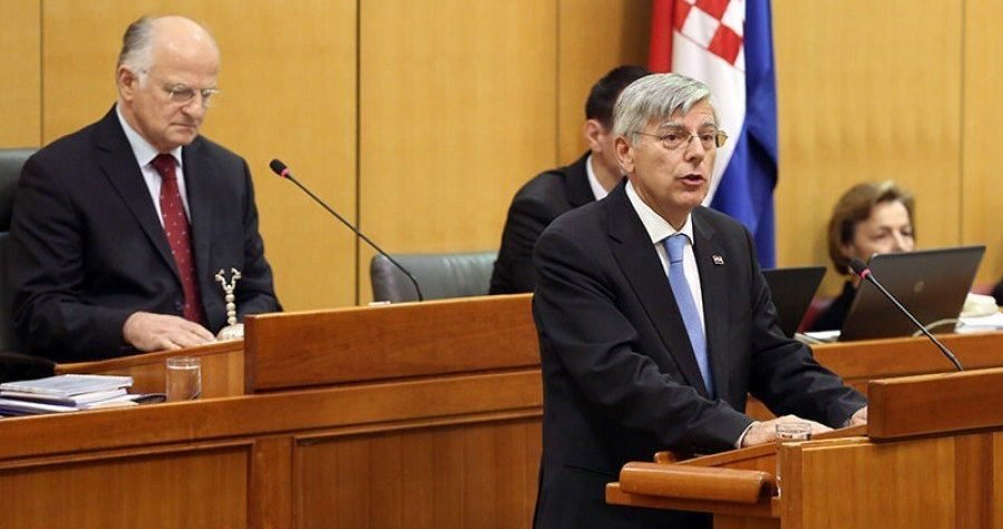 Konstituiran Sabor na čelu s Reinerom