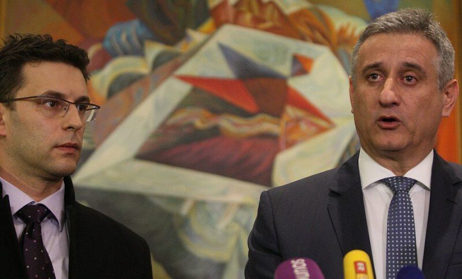 Izjave nakon sastanka Mosta i Domoljubne koalicije u Sheratonu. Na slici Božo Petrov, Tomislav Karamarko. foto HINA Daniel KASAP