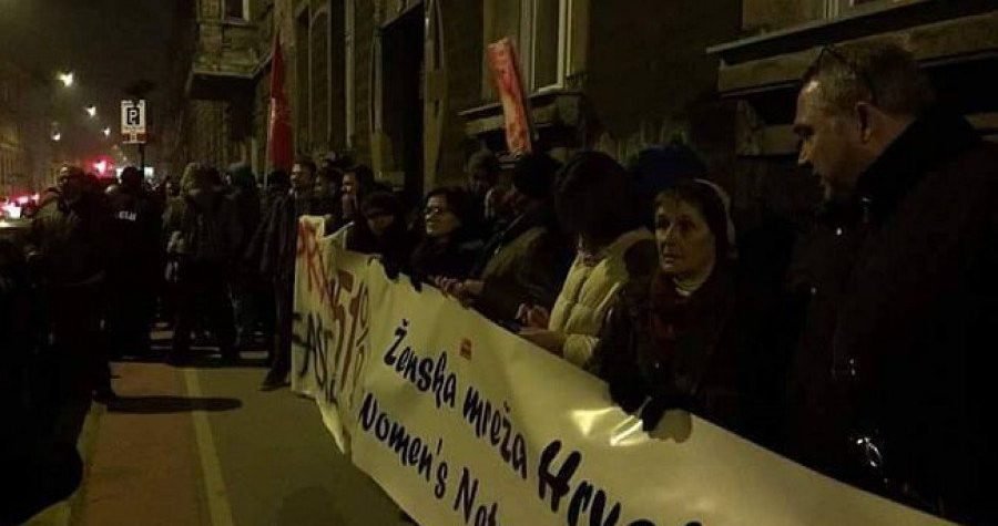 Lupiga: Profašistička skupina napala prosvjednike protiv mise zadušnice za A. Pavelića