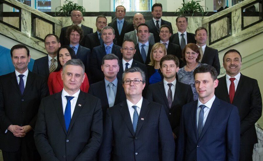 Zajednička fotografija vladajućih foto HINA/ Damir SENČAR 