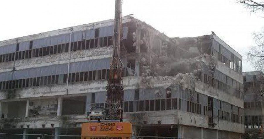 SHZ: Bageri ruše zadarsku tvornicu u kojoj je radilo 2.252 radnika, a podzemni svijet špekulira nekretninama