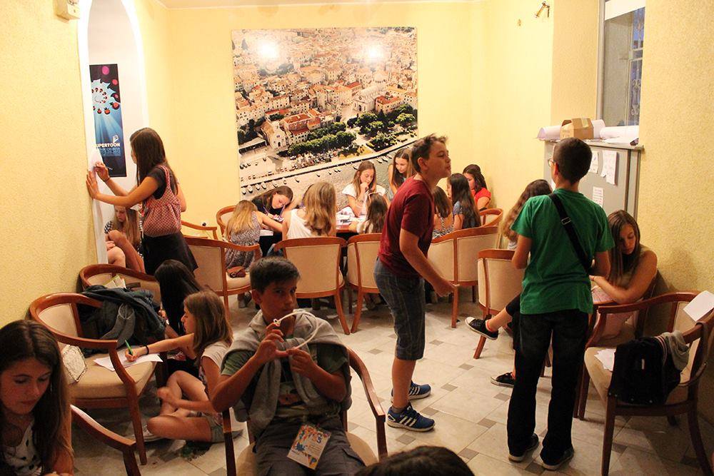 Novinari novinarske radionice Nora