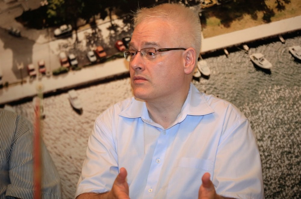 Dr. Ivo Josipović9