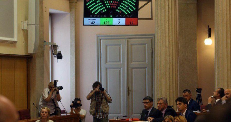 Hrvatska ide na nove izbore, u ponedjeljak raspuštanje Sabora