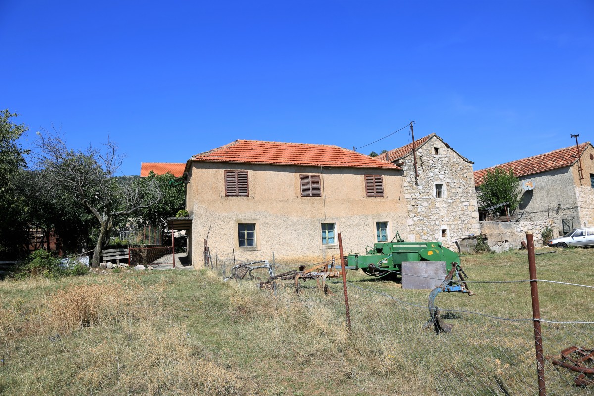 Kuća 'špijuna' Čolovića u Tepljuhu (Foto: Tris/H. Pavić)