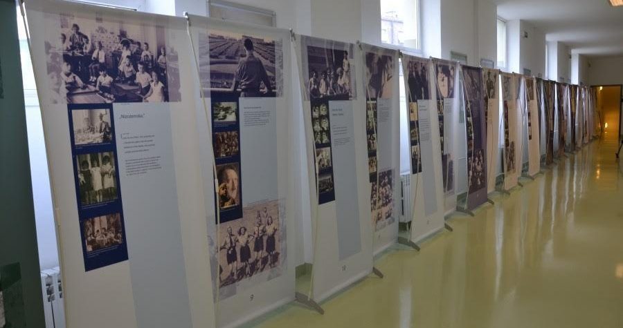 Organizatori izložbe “Anne Frank – povijest za sadašnjost”: Oni koji zaborave povijest…ili od nje ne uče, osuđeni su ponavljati je