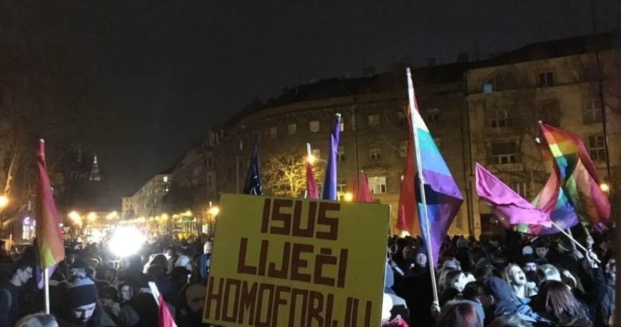 Prosvjed u Zagrebu: ‘Nećemo dopustiti da nam šačica ekstremista i radikala otme ono što nam je najsvetije ‘