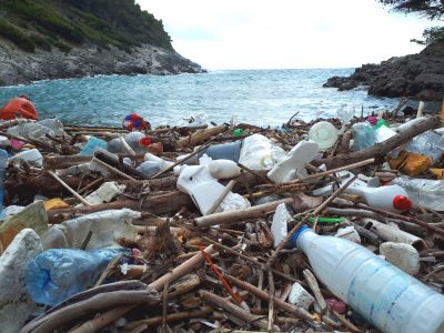 Plaže jadranskih otoka zatrpane su plastikom