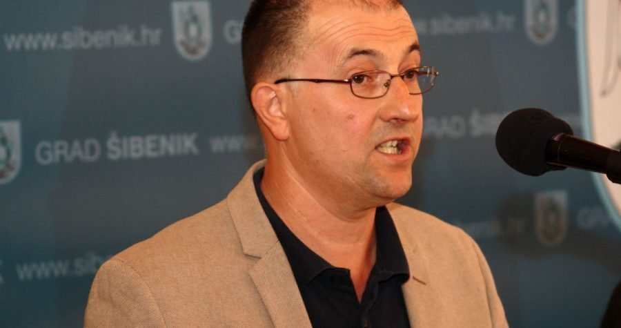 Šibenski gradonačelnik sve je sličniji zagrebačkom- voli “delati”, pogotovo, na mega-projektima…