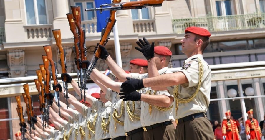 Možemo zbog priziva savjesti i diskriminacije pri zapošljavanju Zakon o obrani šalje Ustavnom sudu na ocjenu ustavnosti