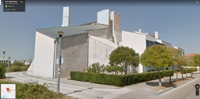 Crkva u Zadru s ugrađenim 'antenama' za bolji signal vjernicima (foto Google Streetview)