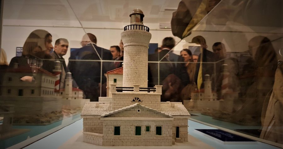 Svjetionici u mraku rasprodaje: Sve lanterne bi dali u najam jer su ‘nepristupačne i izložene posolici’