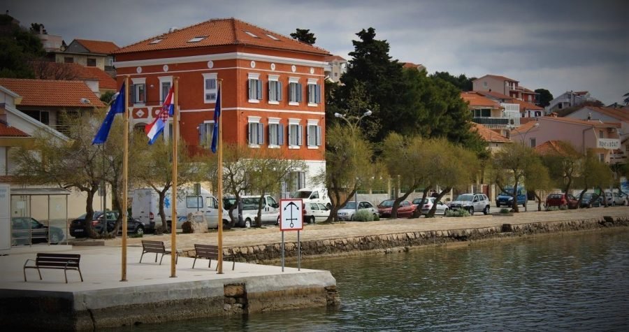 Dom za starije osobe Tisno: Dostavljamo topli obrok i lijekove, pomažemo u kući i pri organizaciji medicinske skrbi