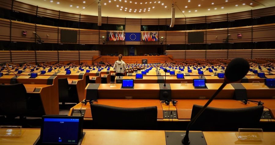 Dvanaestoro veličanstveno plaćenih političara: Tko će primati mjesečnu europsku plaću od više tisuća eura?