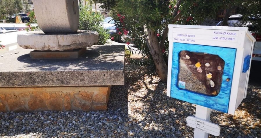 Uzmi, čitaj, vrati: Četvrta ‘kućica za knjige’ u Tisnome na plaži Banj