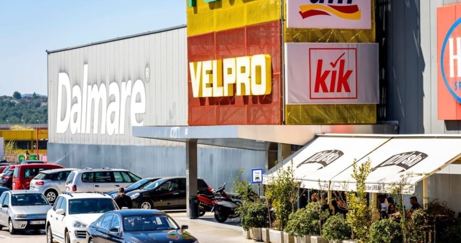 Vlada donijela odluku: Svi moraju vratiti cijene na one od 31. prosinca 2022.; trgovci prijete tužbom protiv države i(li)- praznim policama!?