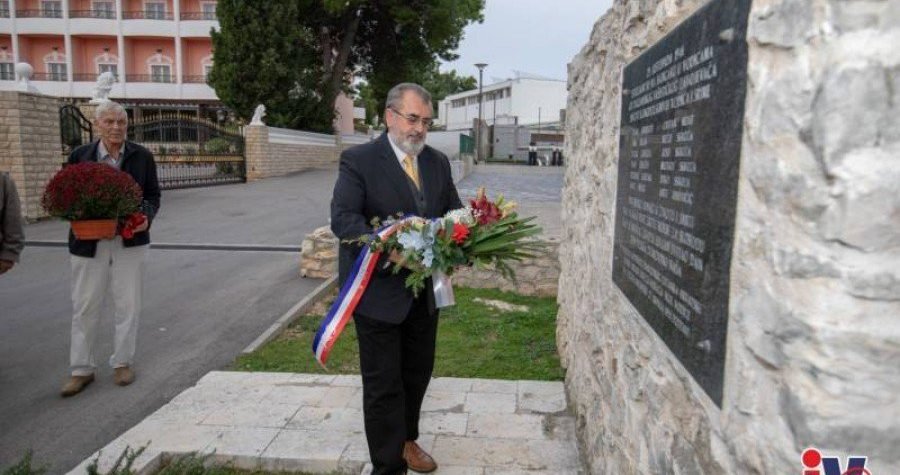 Vodički antifašisti u spomen na 1. studenoga 1944., dan oslobođenja grada od fašizma