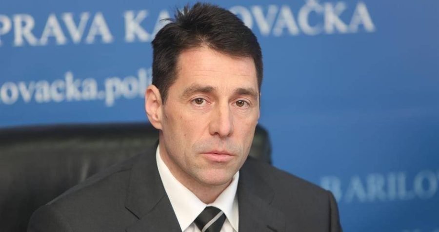 Policajac je policajcu vuk: Zamjenik ravnatelja policije, uhvaćen u jurnjavi cestom, ostao u sustavu, a kolega koji ga je prokazao udaljen s  posla