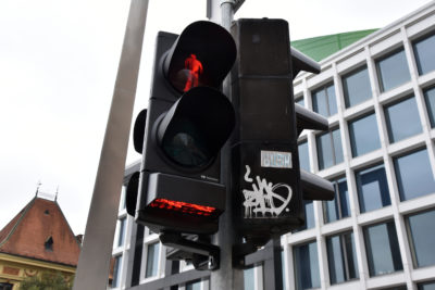 Foto: Novi semafor opremljen horizontalnom signalizaciju