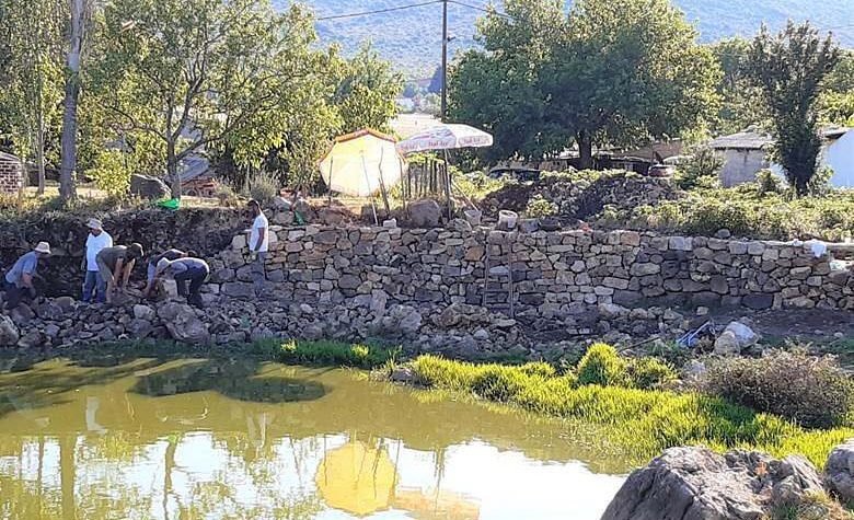 Gaćelezi: Vrijedni ljudi obnovili urušeni suhozid i uredili lokvu koja je značila – život