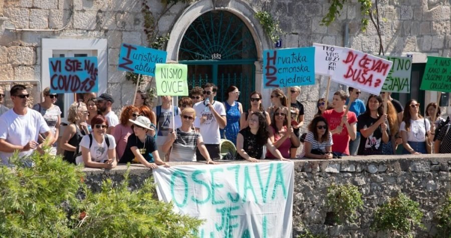 NeMA predaje: Građani Makarske se pobunili protiv betonizacije, devastacije park-šume i političkog pogodovanja privatnom investitoru