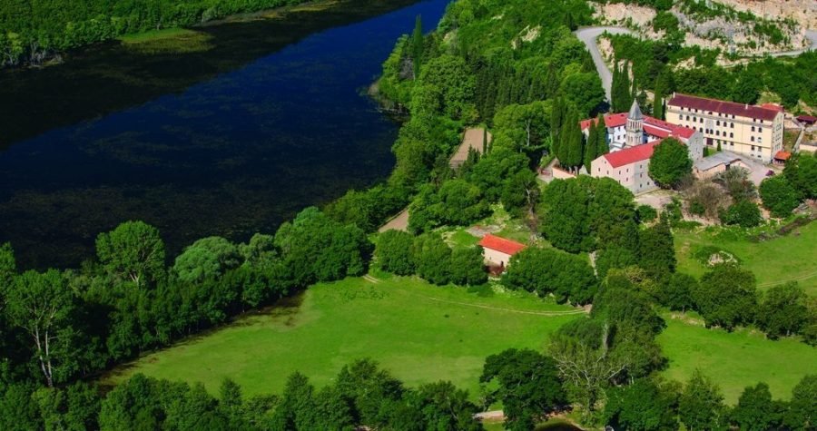 Nacionalni park Krka o manastiru Krka: U narodu se kaže da nakon Preobraženja 19.8. više nema velikih vrućina