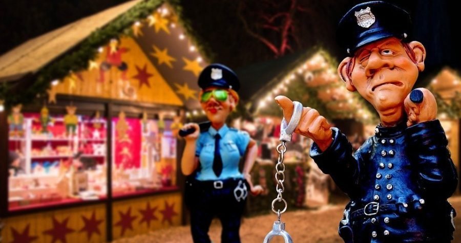 Boži(novi)ć dolazi: U Lovranu iz privatnog stana policajci rastjerali 14 ljudi, te s 5000 kuna kaznili ‘organizatora privatnog okupljanja’