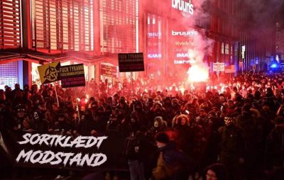 Kopenhagen: Danci na ulicama zbog korona-mjera i uvođenja tzv. putovnice cijepljenja